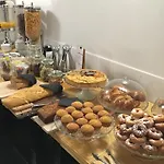 El Encanto & Cafeteria Hotel