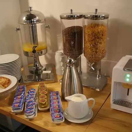 Hotel El Encanto & Cafeteria Avila