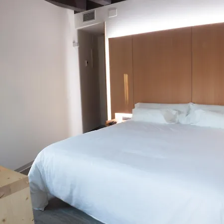 El Encanto & Cafeteria 4* Ávila