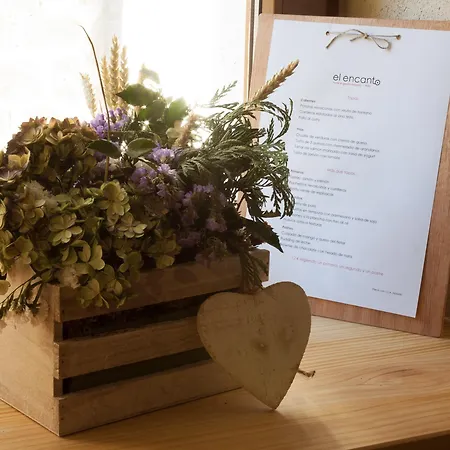 Hotel El Encanto & Cafeteria