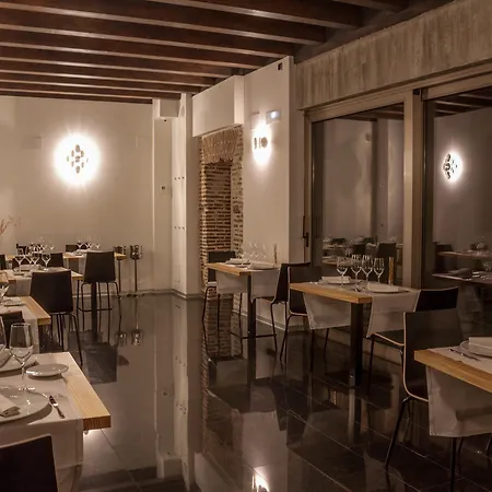 Hotel El Encanto & Cafeteria Ávila