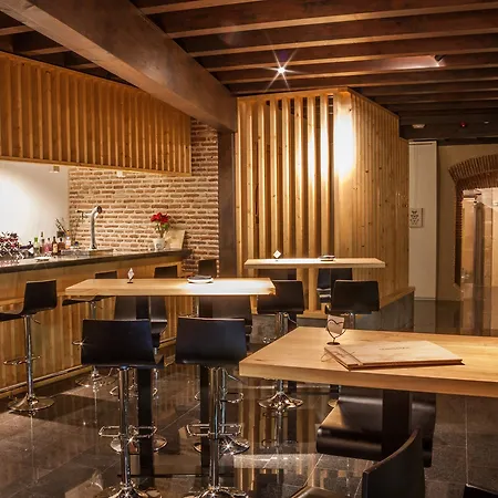 El Encanto & Cafeteria