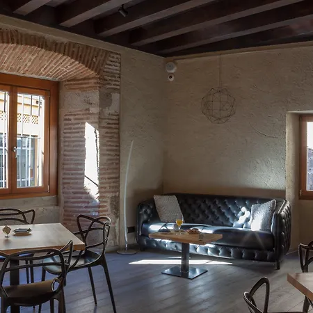 El Encanto & Cafeteria 4*