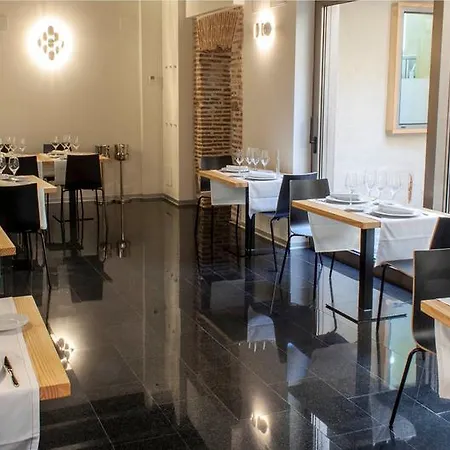 El Encanto & Cafeteria Szálloda