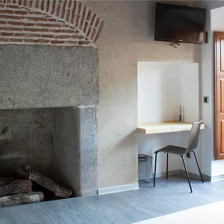 Hotel El Encanto & Cafeteria