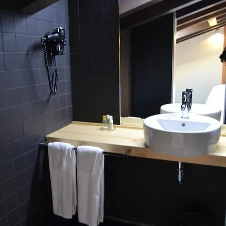 Hotel El Encanto & Cafeteria Avila