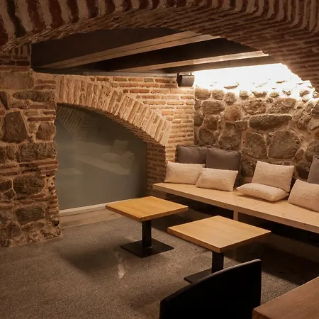 Hotel El Encanto & Cafeteria Avila